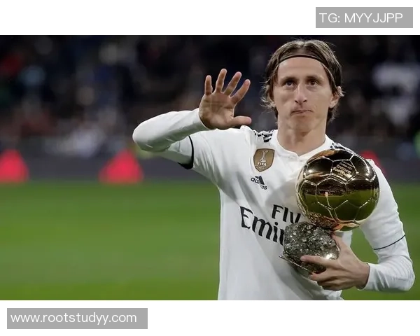 以速度为武器的足球球星如何巧妙过人展现独特魅力